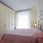 Casa Carina Centro Citta Con Garage Privato サンレモ