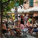 Casa Carina Centro Citta Con Garage Privato アパート サンレモ