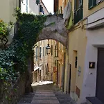 Casa Carina Centro Citta Con Garage Privato 산레모