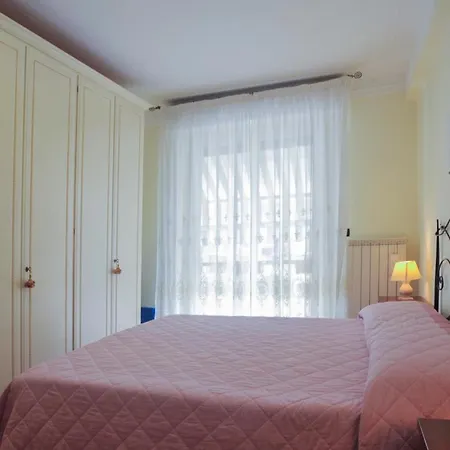 Casa Carina Centro Citta Con Garage Privato Апартаменты Санремо