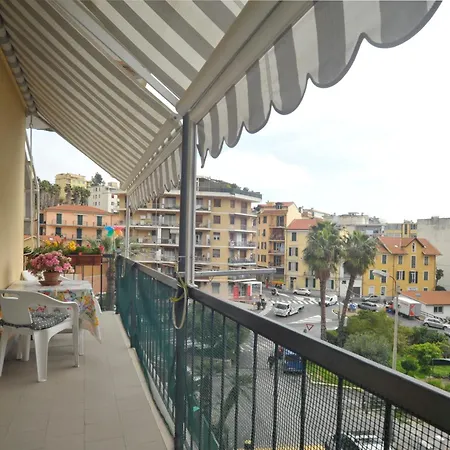 Casa Carina Centro Citta Con Garage Privato Санремо