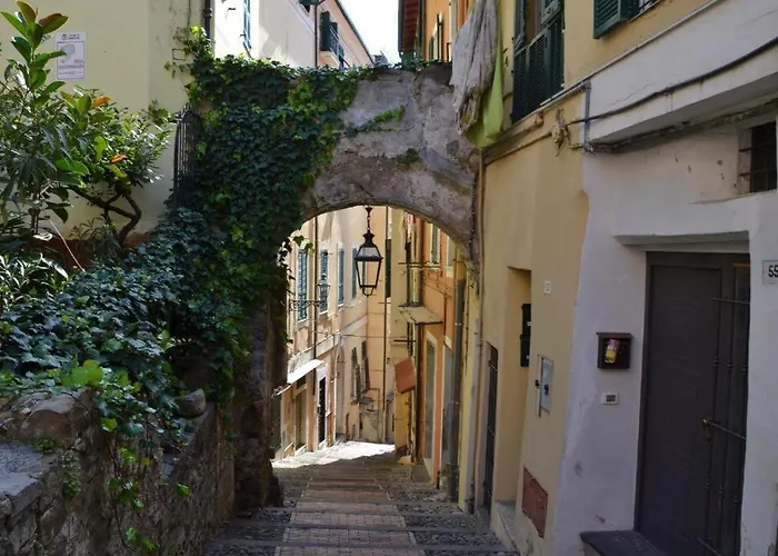 Casa Carina Centro Citta Con Garage Privato San Remo