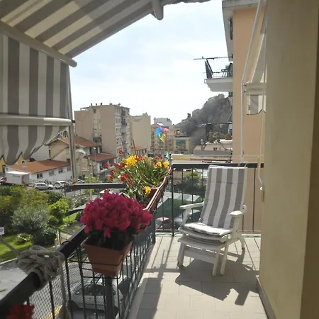 Casa Carina Centro Citta Con Garage Privato Apartamento