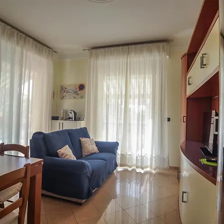 Casa Carina Centro Citta Con Garage Privato * Санремо