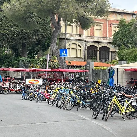Casa Carina Centro Citta Con Garage Privato San Remo
