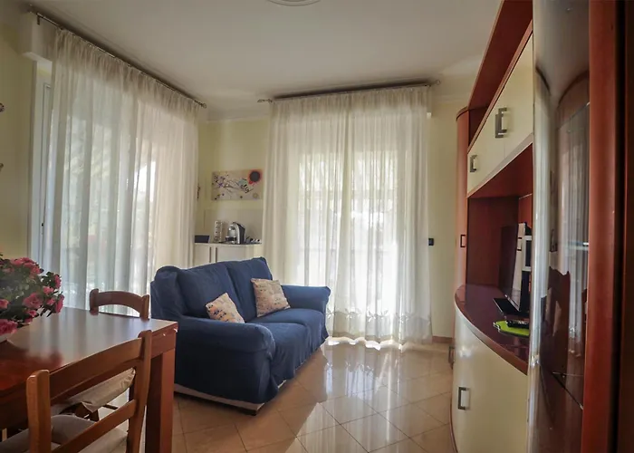 Casa Carina Centro Citta Con Garage Privato * Σαν Ρέμο